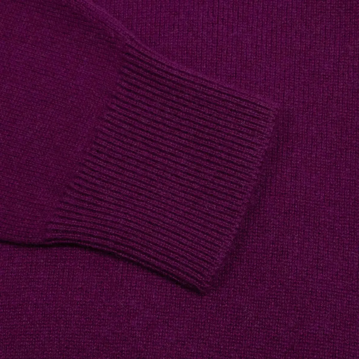 Beetroot Tobermorey 4ply V-Neck Cashmere Sweater