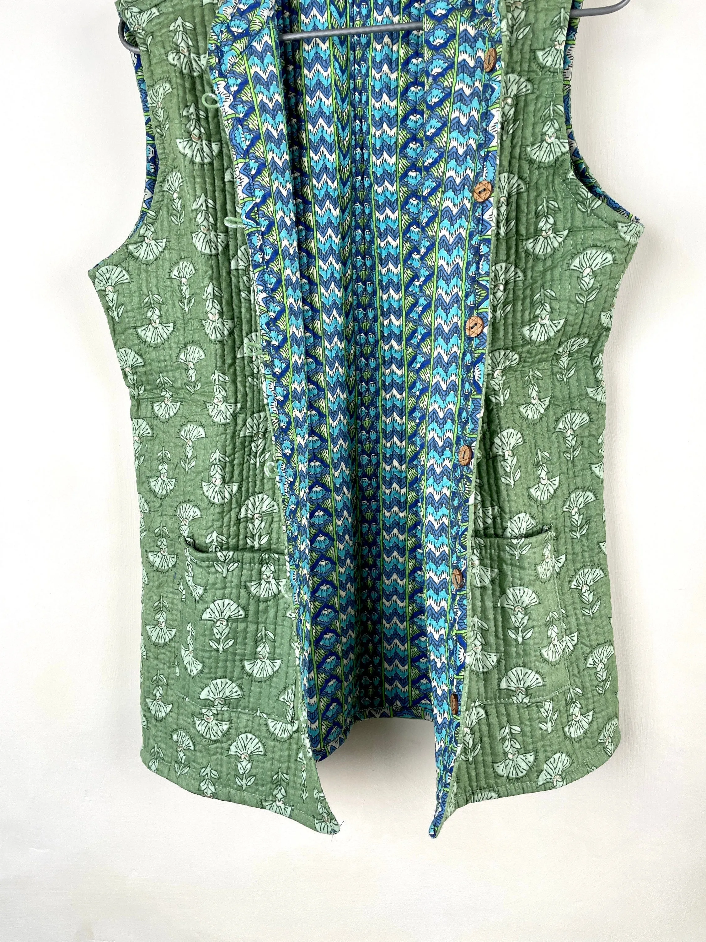 Indian Handmade Quilted Cotton Sleeveless Jacket Green & Blue Stylish Women's Coat, Reversible Jacket for Her