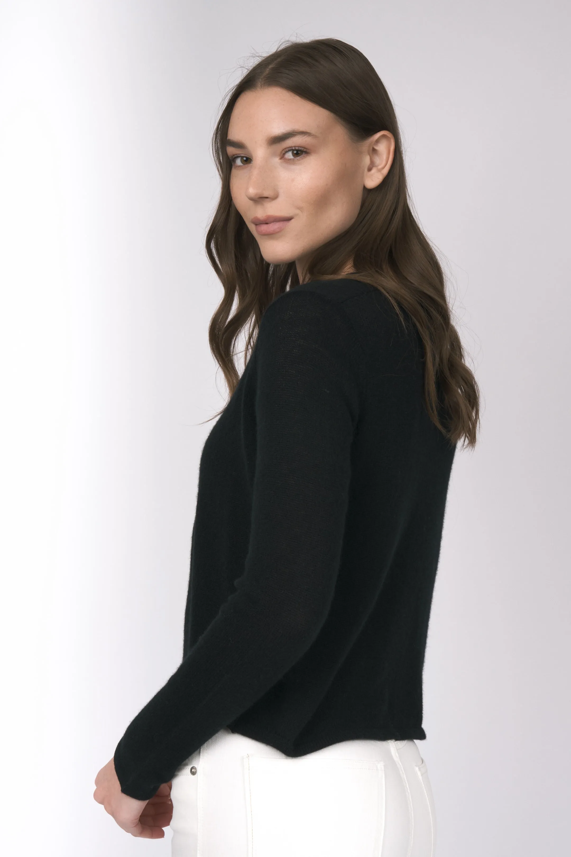 Robertson Madison 100% Cashmere Cropped Cardigan CC-256 | Black